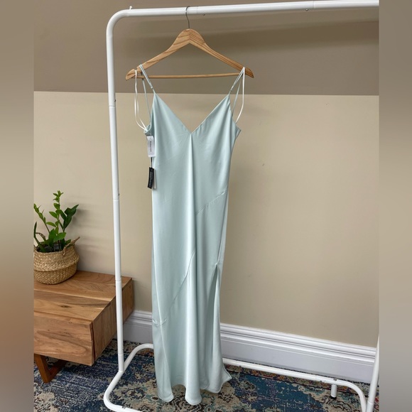 Babaton BELLAMY DRESS SIZE M - Picture 3 of 7